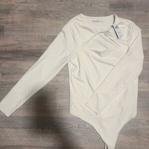 A&F white bodysuit with cutout BNWT